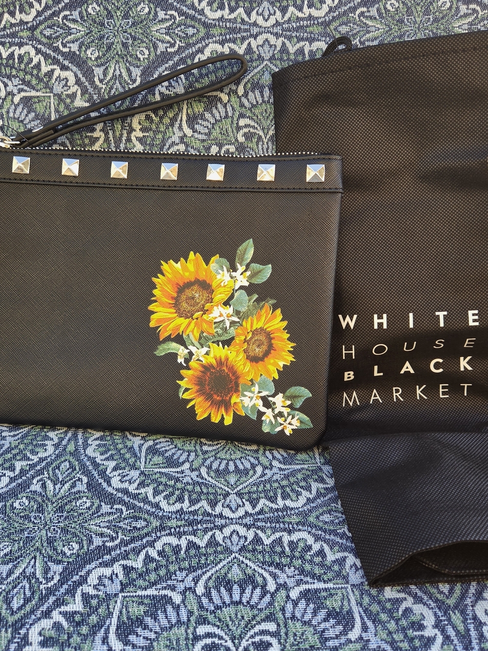 NWT White House Black Market Sunflower Wristlet Clutch Pouch Studded With Bag - Picture 1 of 8